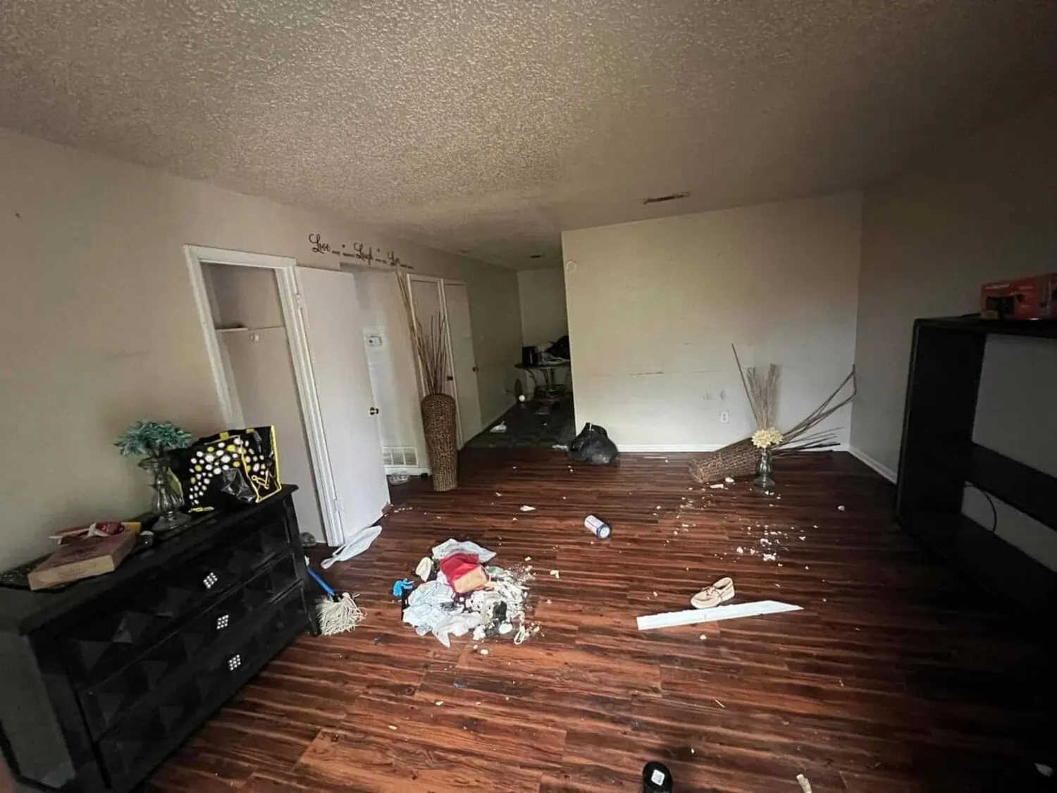 Home interior before cleanup and remodel